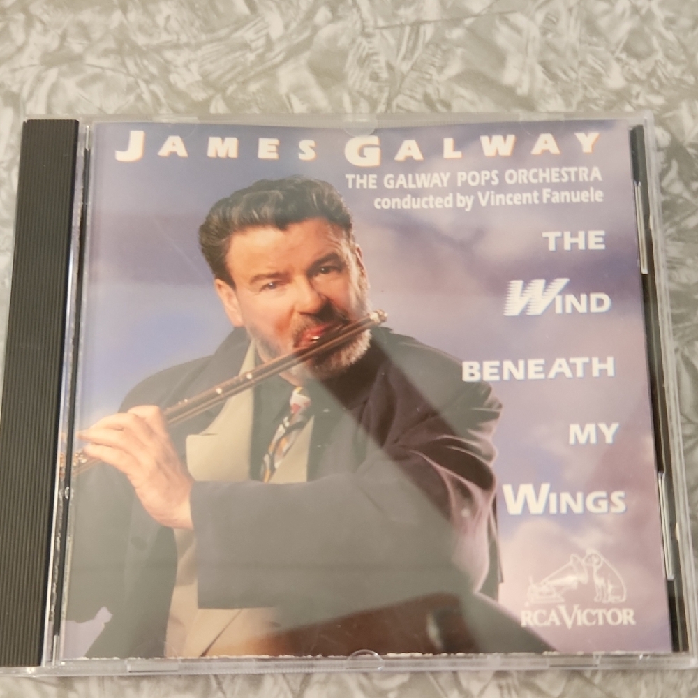 RCA Victor The Wind Beneath My Wings CD - Black Case